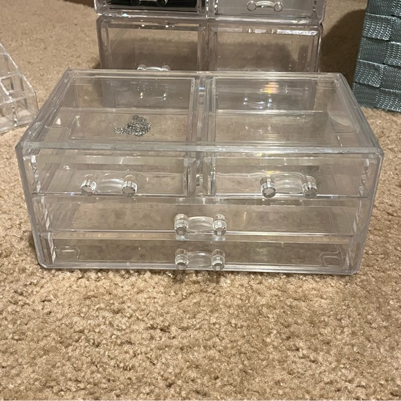 3 piece Acrylic makeup storage - Picture 5 of 5